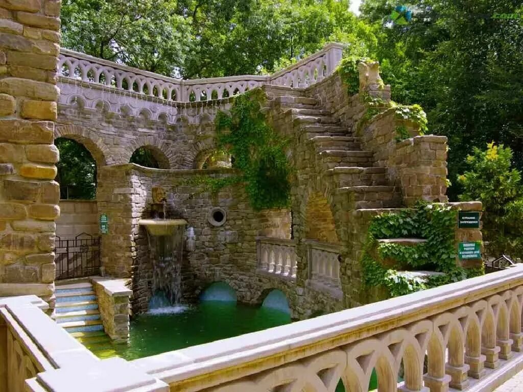 геленджик старый парк в кабардинке. п кабардинка краснодарский край старый парк. комплекс старый парк кабардинка. кабардинка достопримечательности и развлечения. старый парк владикавказ.