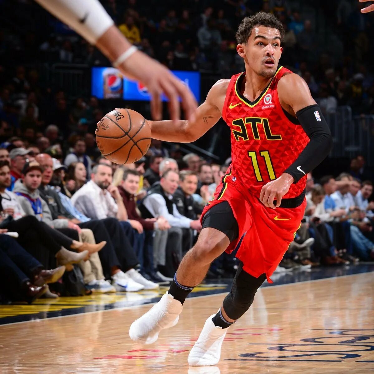 Trae young баскетболист. Trae young баскетболист рост. Лу Хадсон баскетболист.