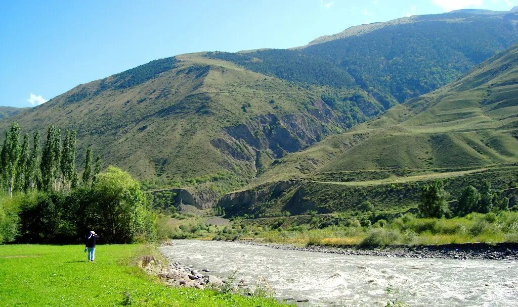 Долина реки Самур. Река Самур в Дагестане. Исток реки Самур. Село Самур. Самур азербайджан