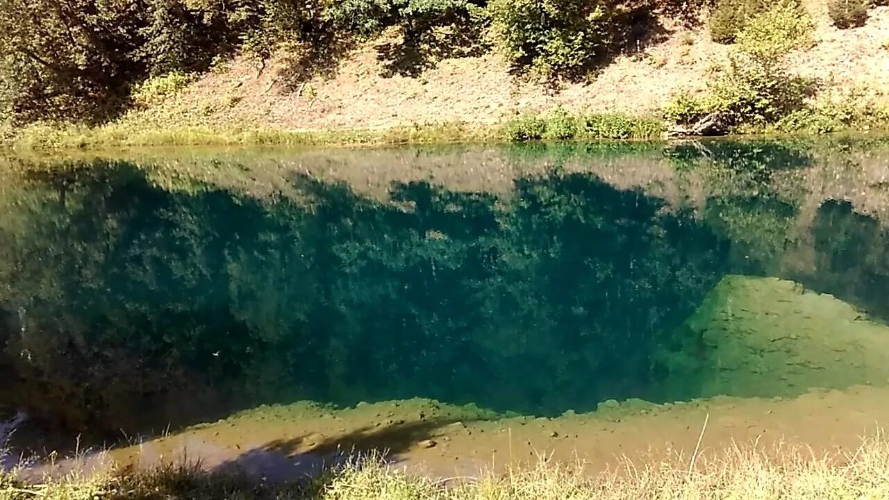 Голубое озеро падеж. Сарва Нуримановский район. Голубое озеро Сарва. Озеро Сарва Башкирия. Голубое озеро Нуримановский район.