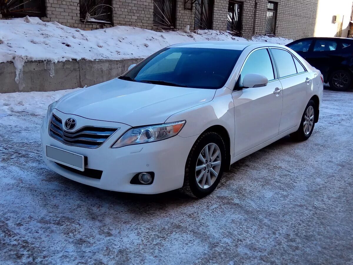 Купить тойоту камри 40 с пробегом. Toyota Camry 2010. Тойота Камри 40 3.5 белый. Камри 40 белая 3.5. Тойота Камри 40 3.5 2010.