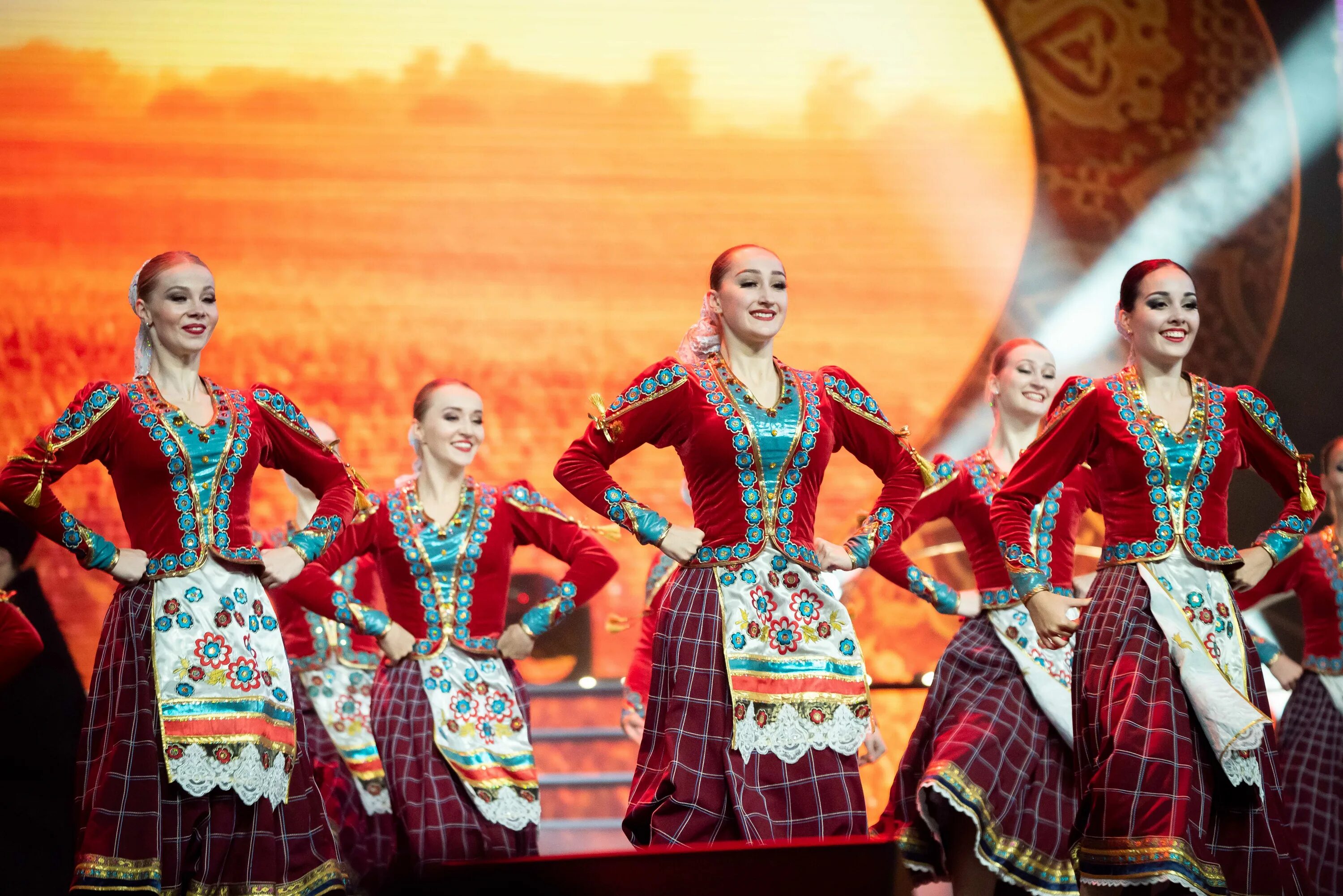 Казачья вольница песни. Кубанская вольница ансамбль. Кубанская Казачья вольница ансамбль. Кубанская Казачья вольница ансамбль Краснодар. Вольница ансамблькрасножар.