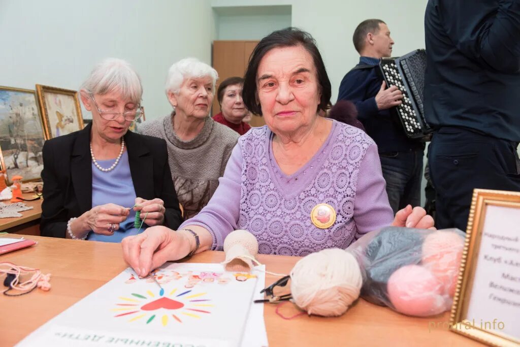 Московский городской народный университет им. Интернациональной. Сергей есенин московский народный университет. Активное долголетие в библиотеке. Факультет народного университета.