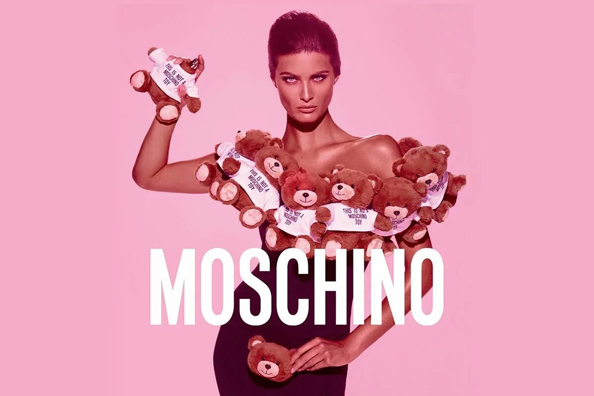 Площадка москино. Moschino toy 2014. новый аромат москино. moschino духи реклама. moschino toy реклама.