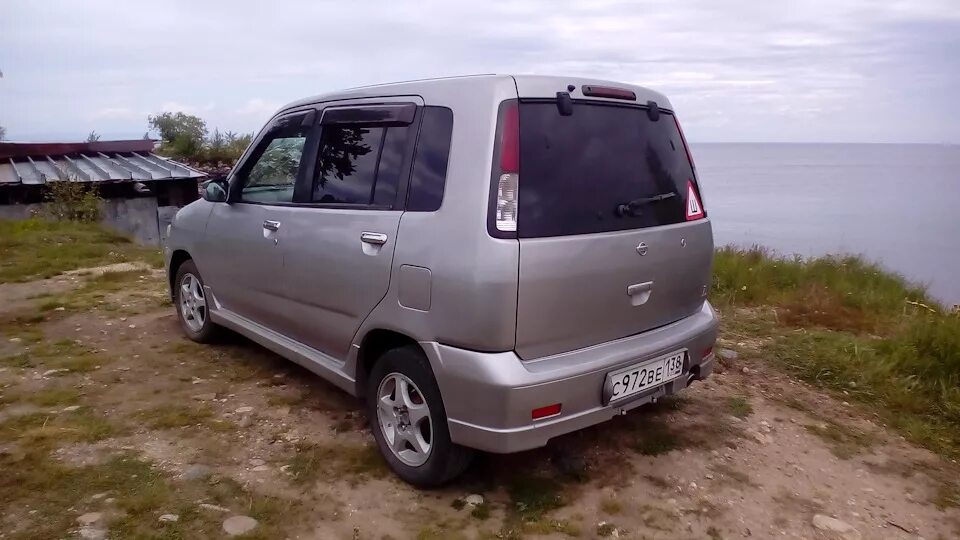 Ниссан куб 2000. Ниссан cube 2002. Ниссан куб 2000. 1. Ниссан куб 2000 черный.
