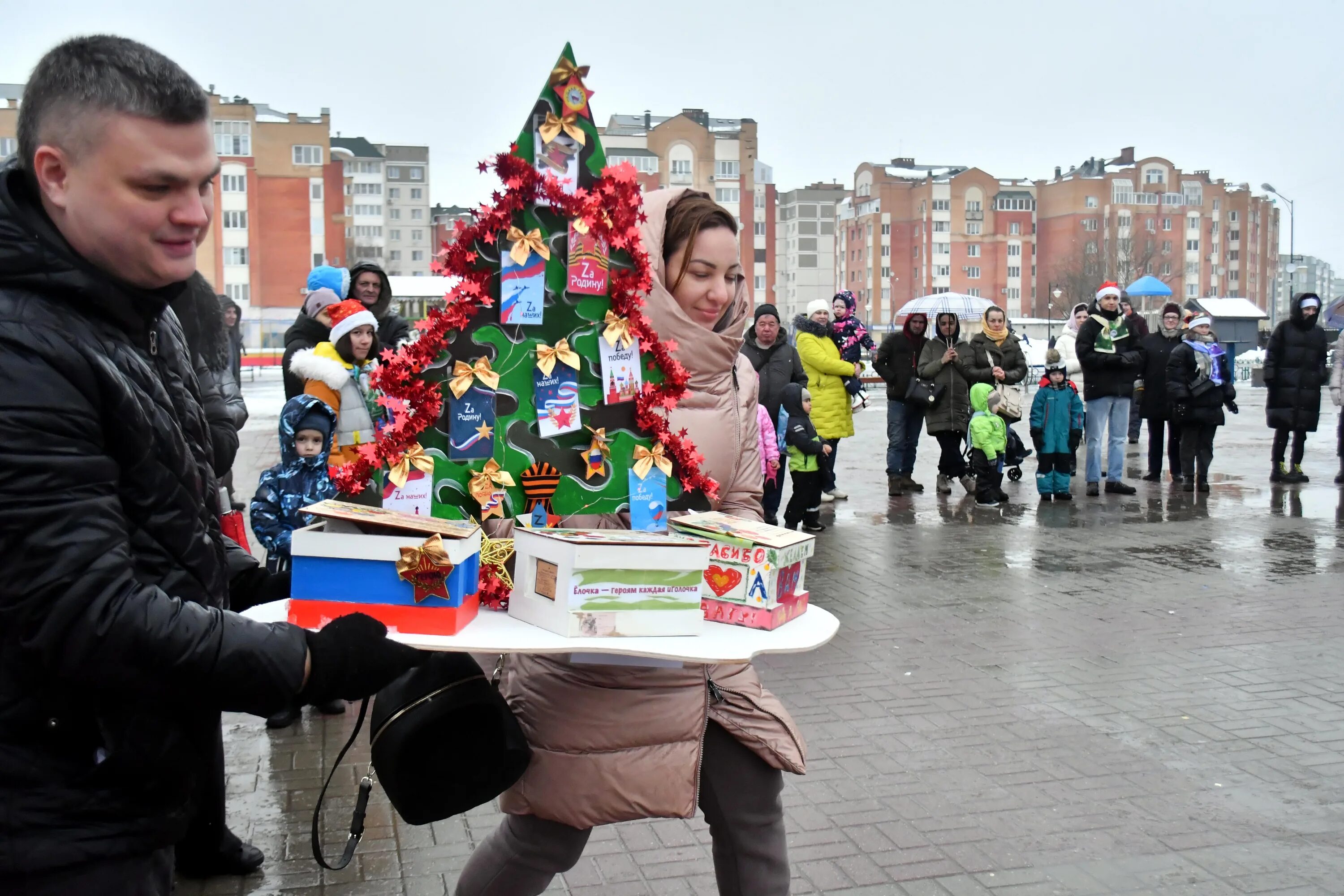 НЛО прилетело и украло описание.