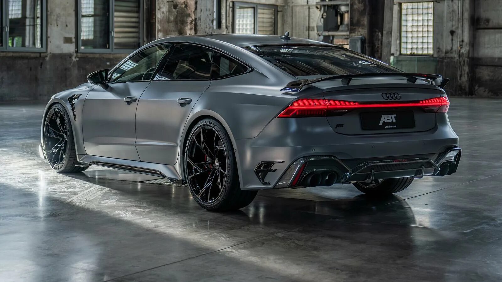 Audi rs7 abt. Ауди рс7. ауди рс7 перфоманс. audi rs7 legacy edition. ауди rs7 performance 2025.