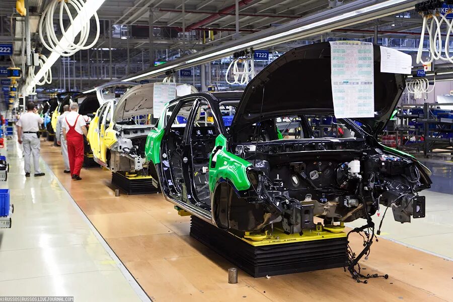 мерседес-бенц солнечногорск есипово. сборочный конвейер бмв м5. Bmw m4 производство. где производятся машины. завод mercedes-benz в подмосковье.