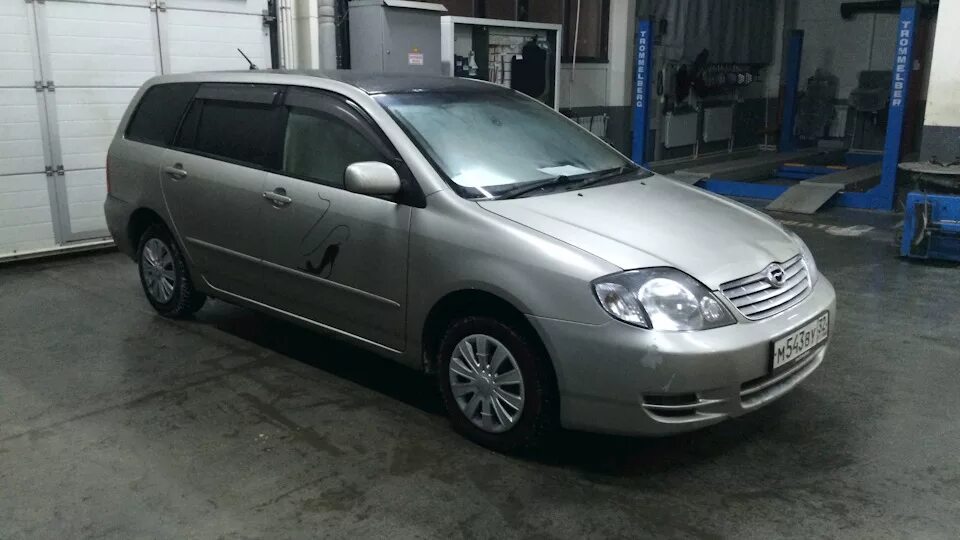 Купить короллу дизель. Toyota Fielder e120. Toyota Fielder 2.2. Дизельный Тойота Филдер. Тойота Королла дизель 2.2.