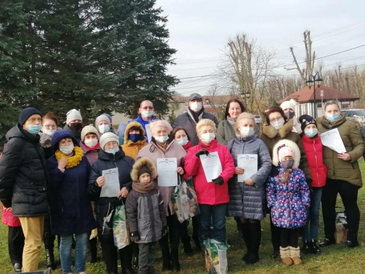 Новости советска подслушано. Волонтеры Советск. Подслушано Правдинский. Правдинская школа Калининградской области. Новости Правдинского района Калининградской области.