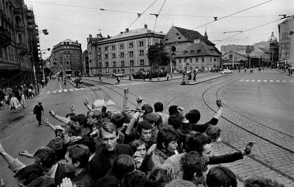 Чехословакия во второй. Йозеф Куделка вторжение Прага 1968. Йозеф Куделка вторжение 68 Прага. Вторжение в Прагу", Йозеф Куделка. Йозеф Куделка фотографии 1968.