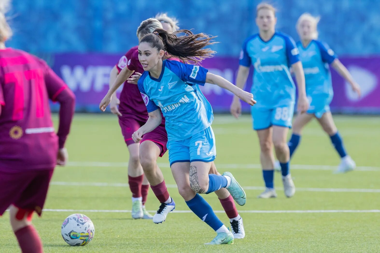 Женская футбольная команда. Фк зенит. Фк зенит. Зенит фото. Футболистки.