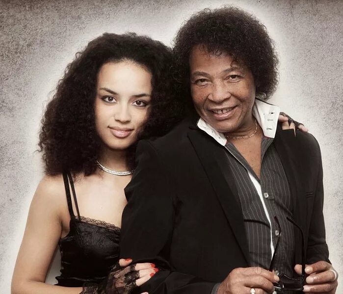 Иностранец дуэт. Популярные дуэты зарубежной эстрады. Nicholas yee. Nancy sidorov. Иностранец дуэт.