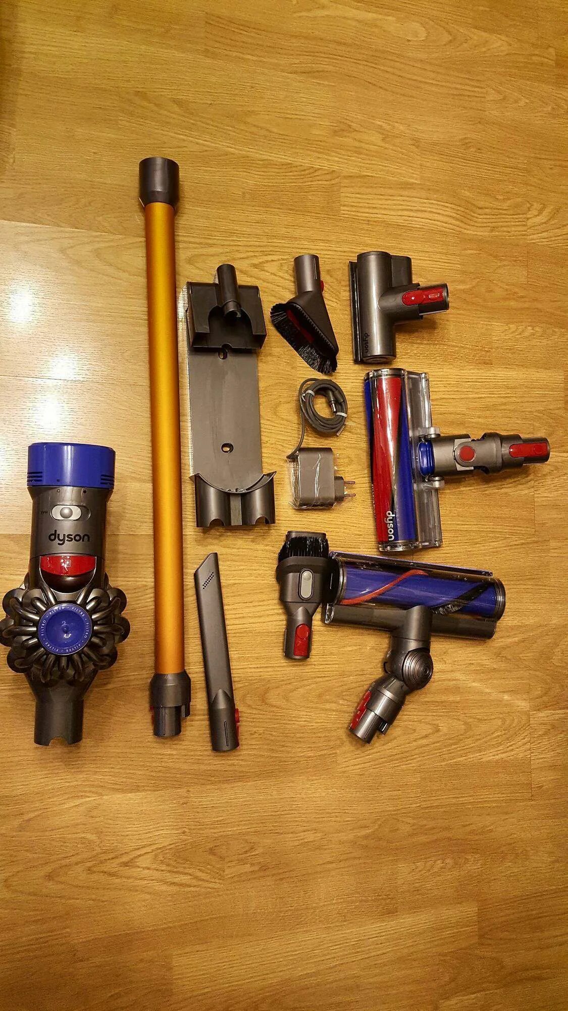 Dyson v8 absolute. Dyson v8 absolute