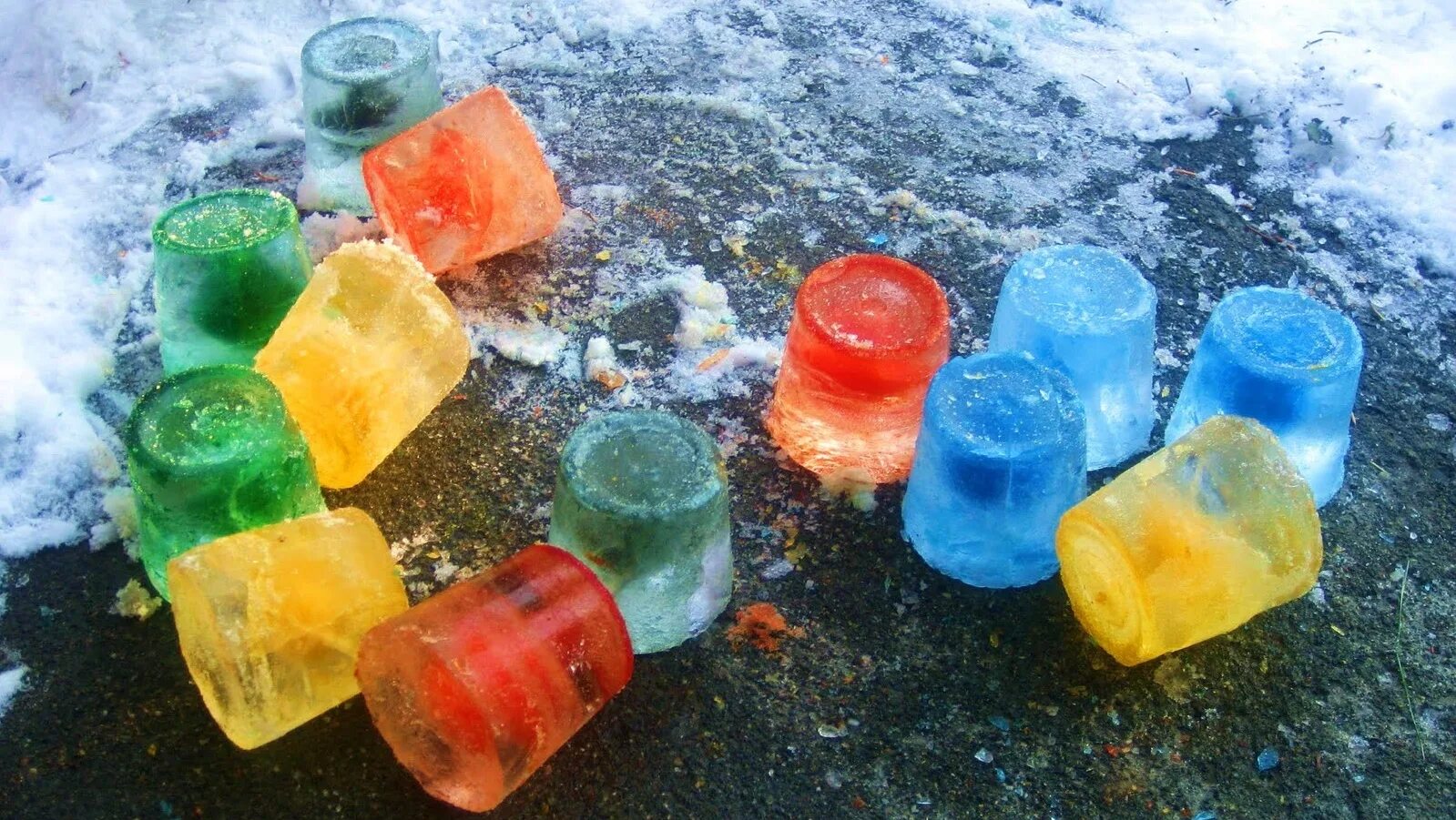 Цветная цветная заморозка. Эксперимент «ледяные Самоцветы». Разноцветный лед. Цветной лед для детей. Фигурки из цветного льда.
