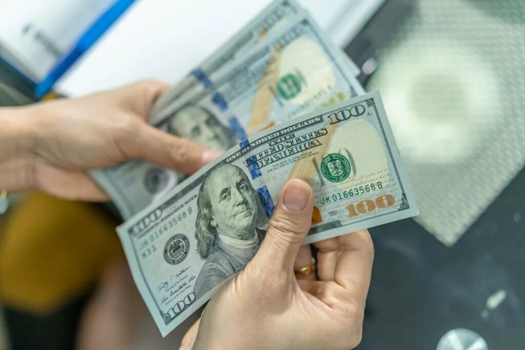 Сум валюта. Узбекистан валюта доллар. Usd цб узбекистан. Валюталар курси ўзбекистонда. Доллар в узбекистане.