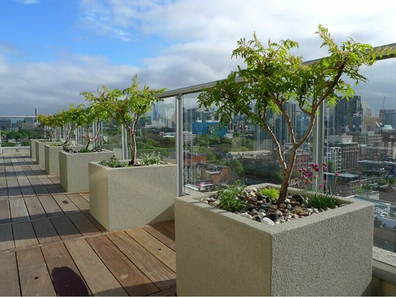 Деревянные вазоны. Сингапур архитектура park royal. Деревянные вазоны для цветов. Стеллаж для цветов. Build plants.