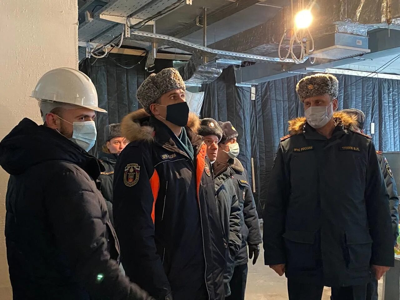 Световой двор. Пожарная проверка. Североморск тц. Североморск апрель. Отопление в североморске.