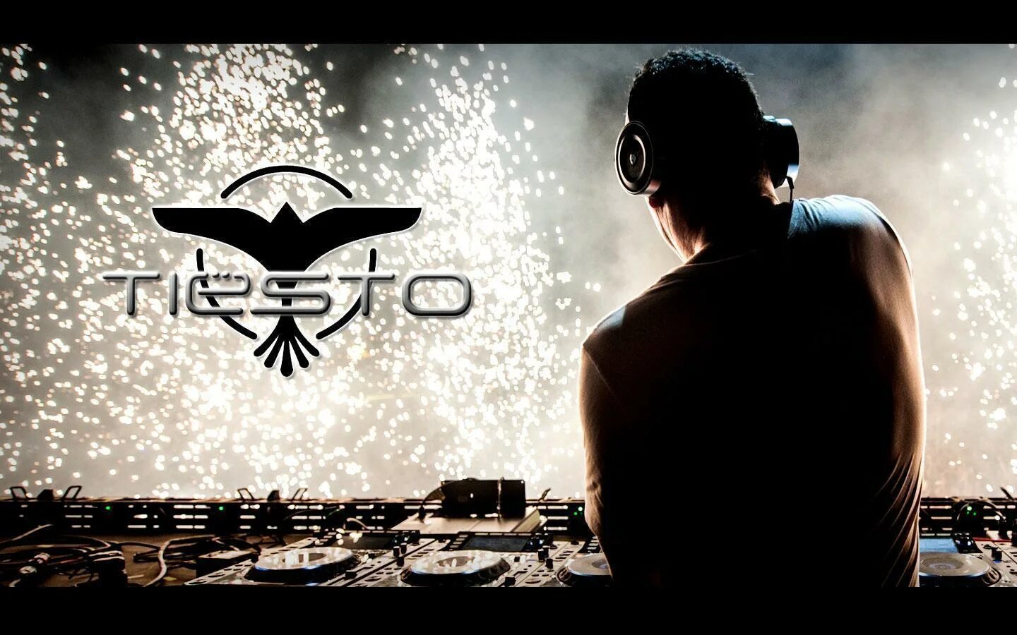 Both tiesto feat 21. DJ Tiësto. Тиесто лого. Tiesto картинки. DJ Tiesto логотип.