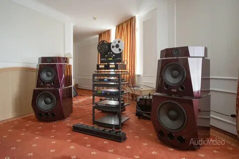 Hi fi high end show