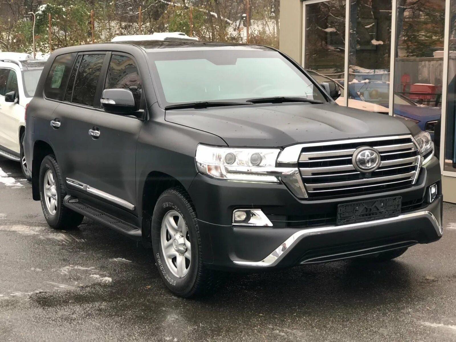 бронированный лэнд крузер 200. Toyota land cruiser бронированный. 7. Toyota land cruiser 200 armoured. Land cruiser 200 бронированный.