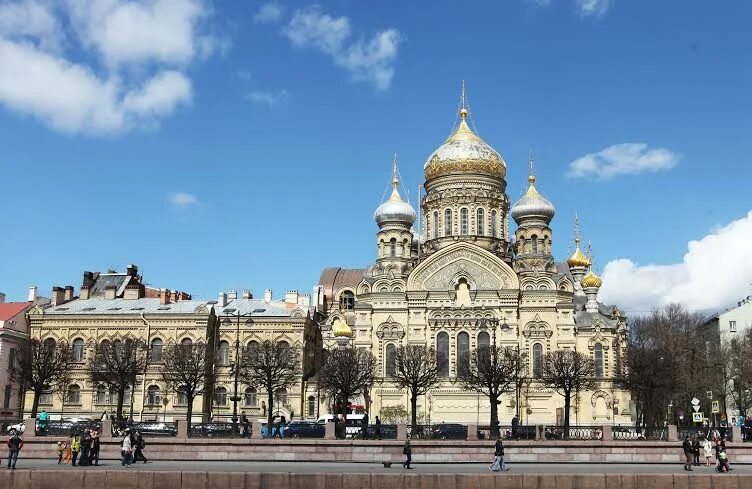 Оптинское подворье в петербурге. Подворье Оптиной пустыни в Санкт-Петербурге. Подворье монастыря Оптина пустынь. Подворье монастыря Оптина пустынь в СПБ. СПБ Успенское подворье Оптиной пустыни.