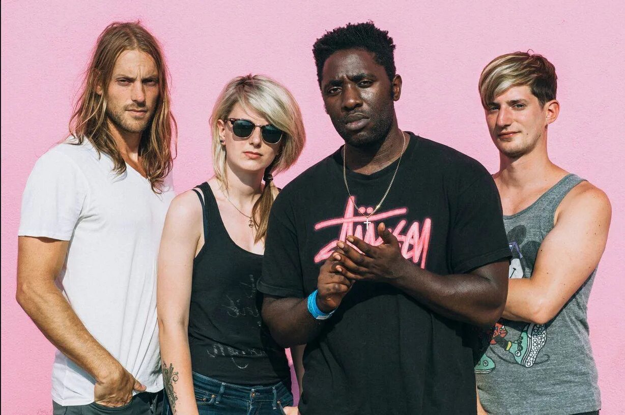 Love within. Block Party Band. Bloc Party. Луиз Бартл bloc Party. Bloc Party - Hymns (2016.