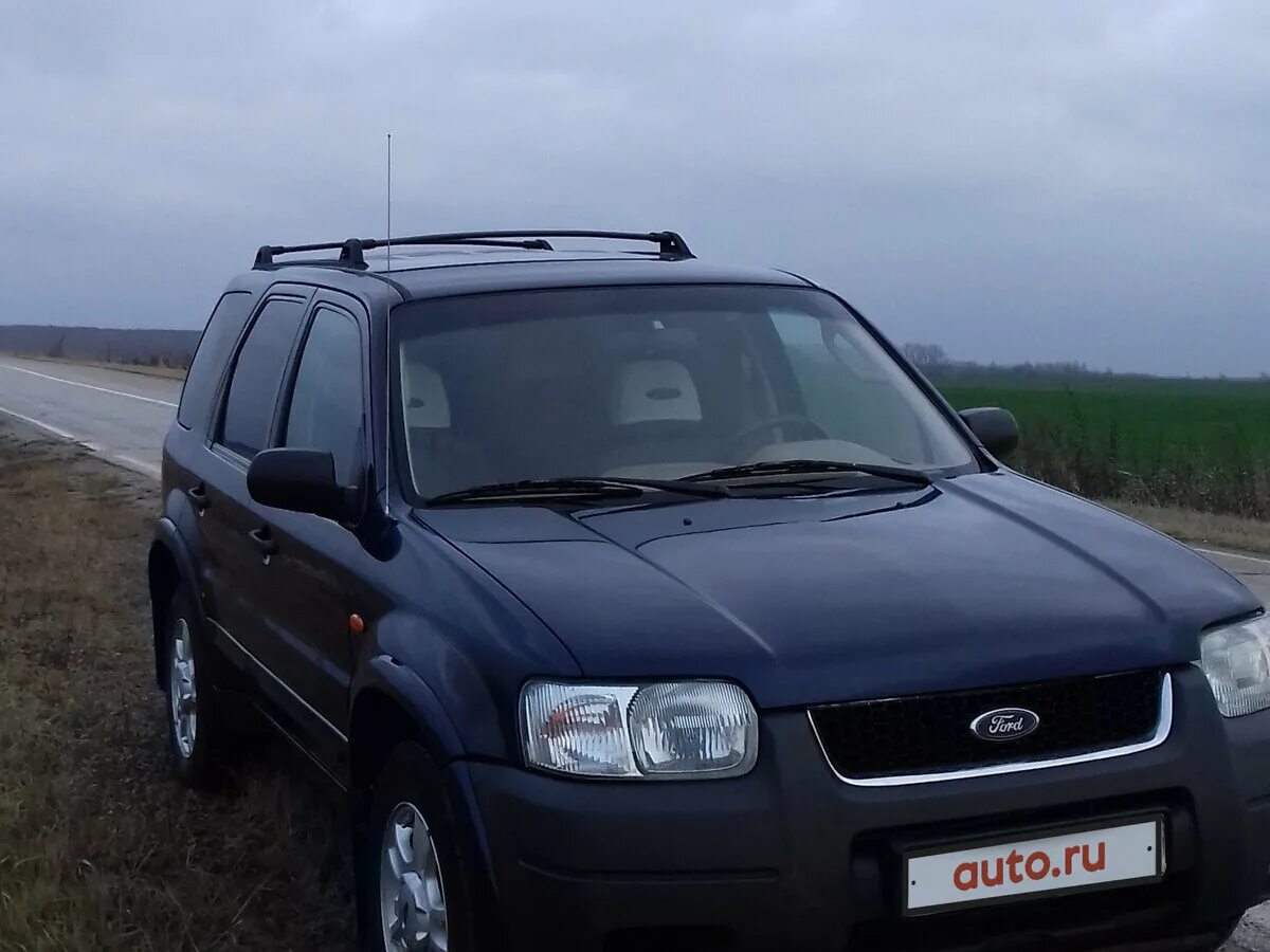 Ford maverick 2. Форд маверик 1995 года. Форд маверик 1995. Форд маверик 2. Форд маверик 1995.
