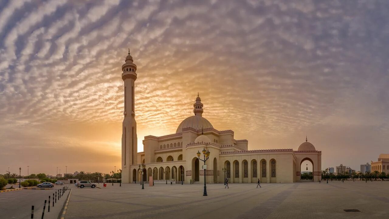 Аль матаха. Мечеть Аль-Фатиха Манама. Бахрейн мечеть Аль-Фатех. Бахрейн мечеть Бохра. Центральная мечеть Бахрейна.