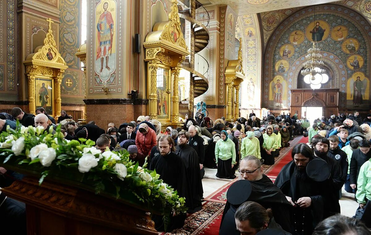 Архимандрит антоний божук. Архидиакон илиодор оптина. Воронежская епархия мефодий. Православный храм. Форумы молились.