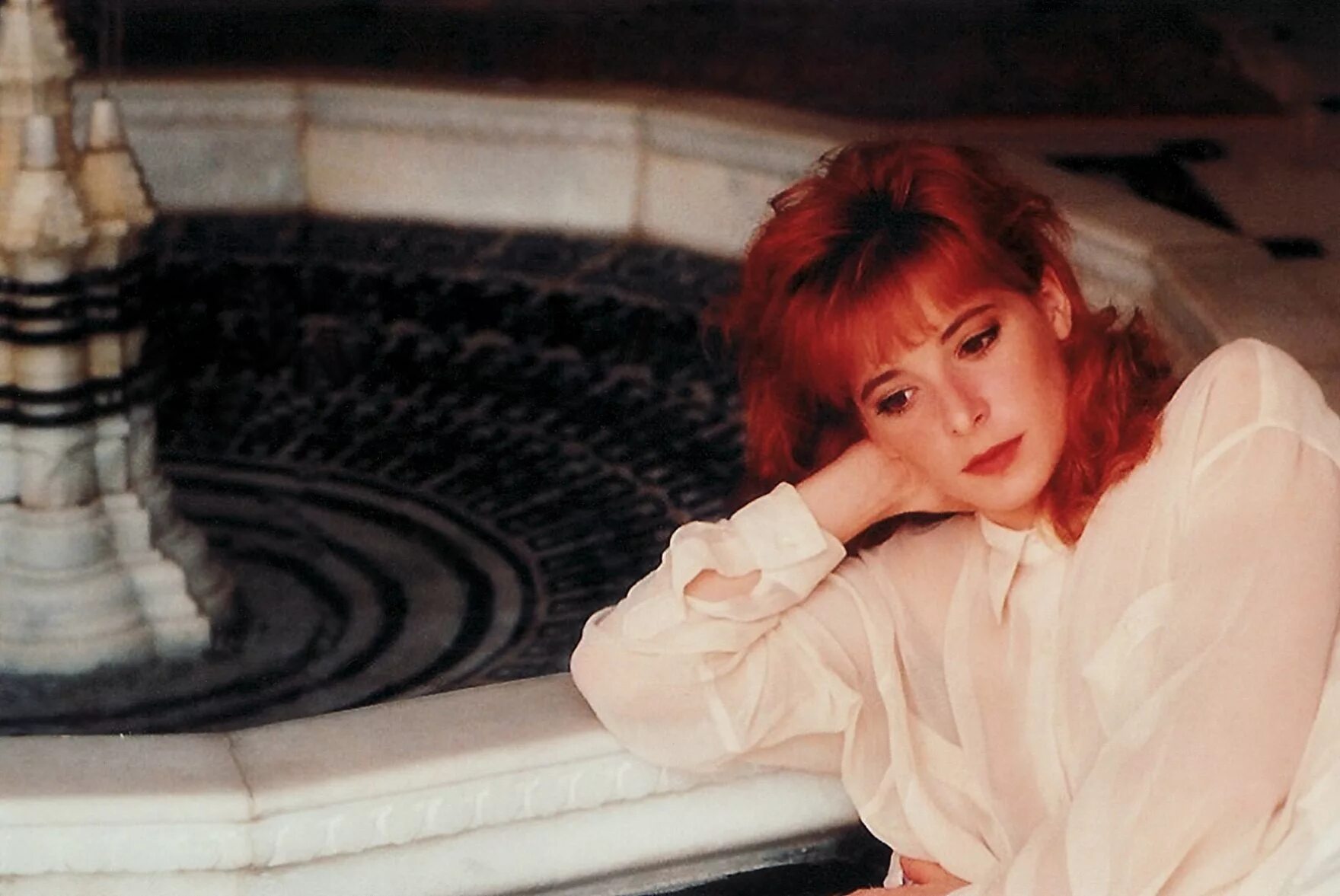 Mylene farmer лучшее. Melin farmer. mylene farmer фармер.