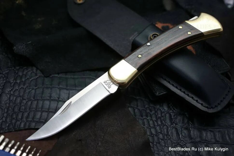 Buck 110 купить. Нож Buck 110. Складной нож Buck 110. Американский нож Buck 110. Buck 0110brs Folding Hunter b0110brs.