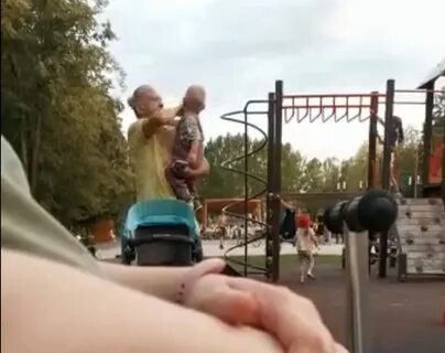 Бабушка на детской площадке