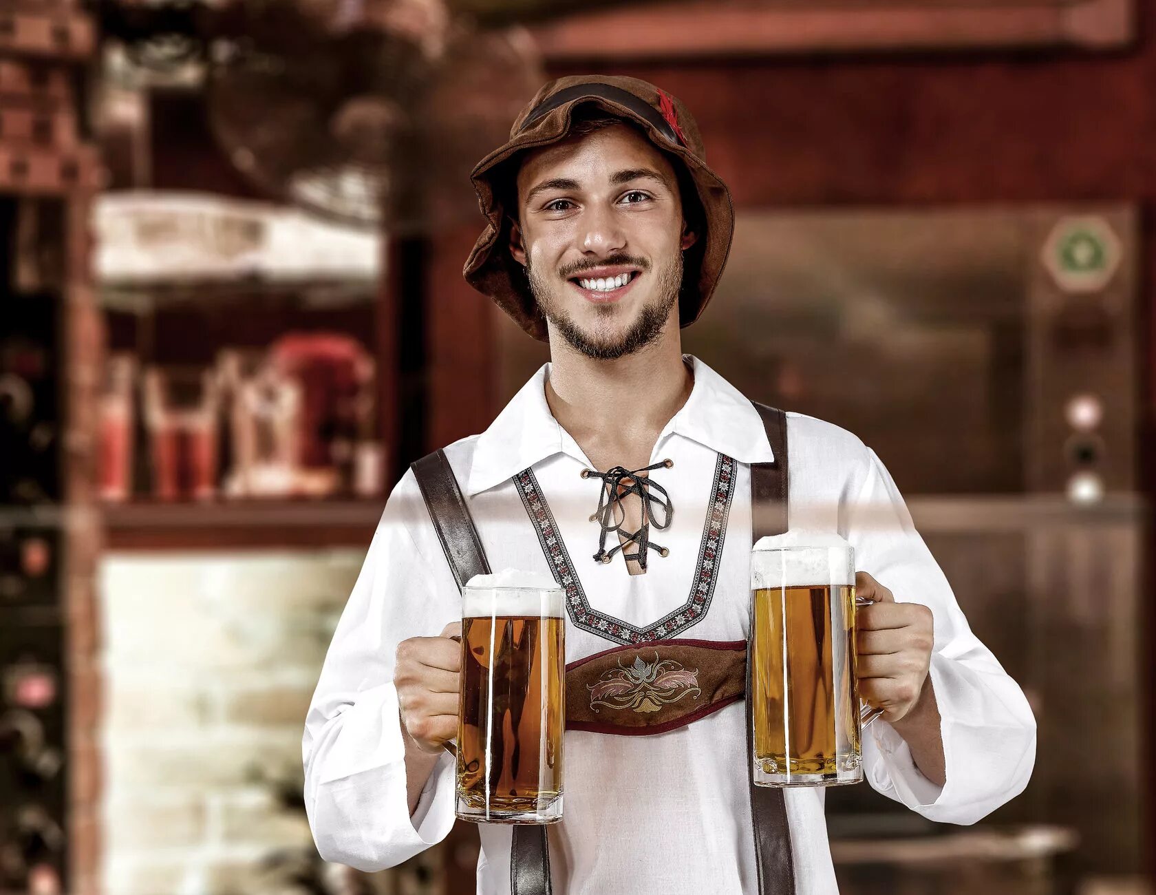Баварский Пивовар. Мужчина с пивом.