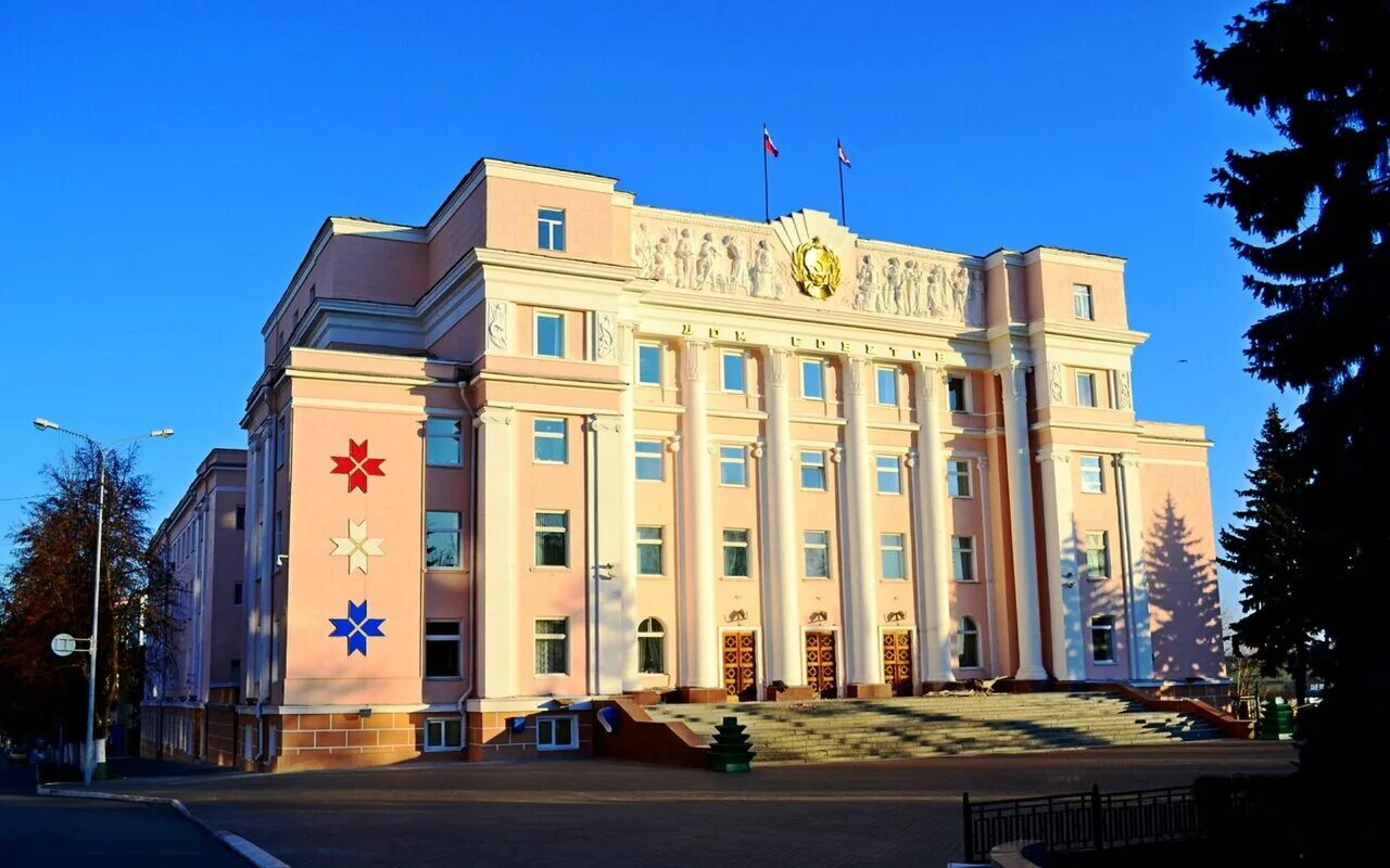 саранск коммунистическая с высоты. советская площадь. дом правительства саранск. улица советская саранск площадь. вид сверху на дом республики саранск.