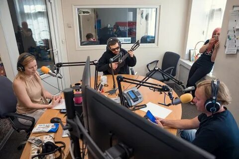 НАШЕ Радио Санкт-Петербург": 20 лет в эфире