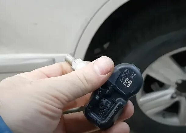 Давление в шинах camry. Датчики давления в шинах камри v70. датчик давления шин тойота камри v70. датчик давления в шинах камри 70. датчик давления шин camry 50.