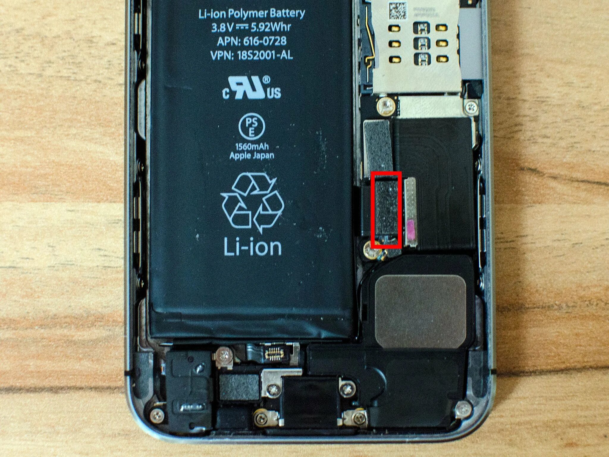 Iphone 15 аккумулятор. Акб айфон полярность аккумулятора iphone 5s. распиновка батарейки айфон 5 s. полярность акб айфон 5s. полярность батареи iphone 5s.