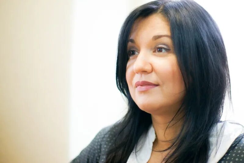 прикольные статусы. лена после работы. мем про возвращение из отпуска. прикольные открытки про ленку. лена после работы.