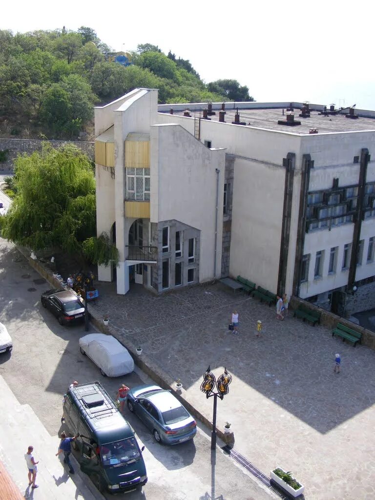 дом творчества ученых. дворец культуры в городе умань. дом творчества ученых. гостиница умань софиевский парк. дом творчества ученых.