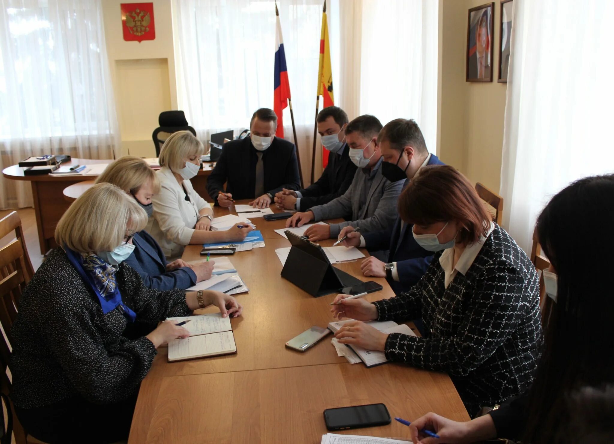 Управа левобережного района воронеж. Администрация левобережного района воронеж. Муниципалитет левобережный. Управа левобережного района воронеж. Райисполком левобережный воронеж.