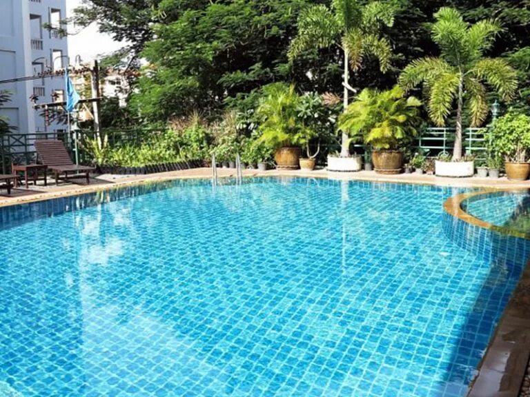 Mike beach resort 3 паттайя. Майк бич. Mike beach resort pattaya. Авалон бич резорт паттайя. Mike hotel pattaya 3*.