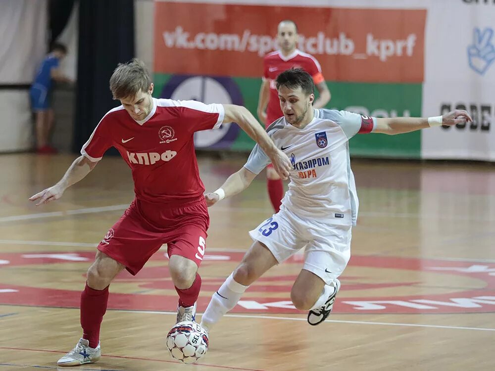 Самарские баскетболисты. Игры на сплочение отряда. Мини футбол россия. Баскетбол зал. Футбол с друзьями.