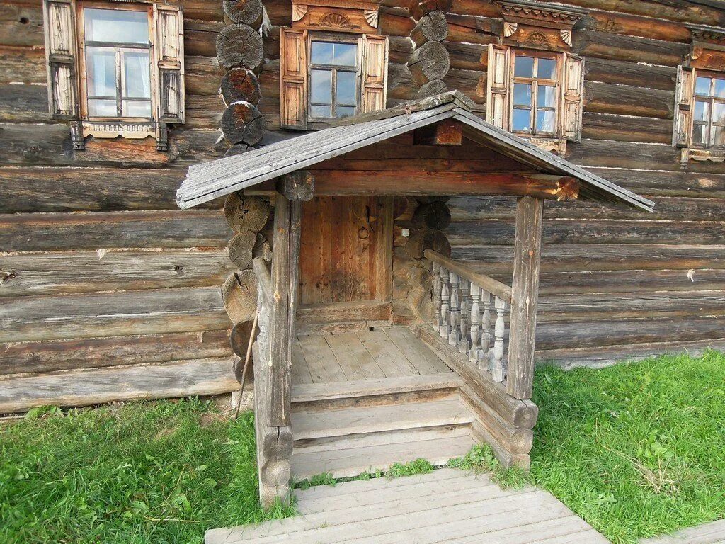 Крыльцо деревня. Архитектурно-этнографический музей «семёнково». монастырь семенково вологодская. крестьянская изба семенково. крыльцо крестьянской избы.