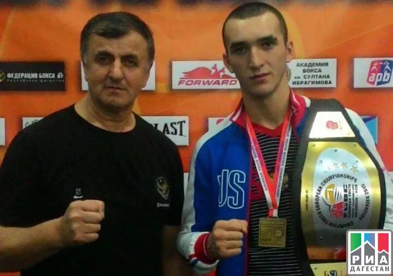 Ахмедов рамиль таирович. Ахмедов руслан мерзиалиевич. Дагестанский тренер рашидбек ахмедов. Рамиль арабском фото. Ахмедов р м.