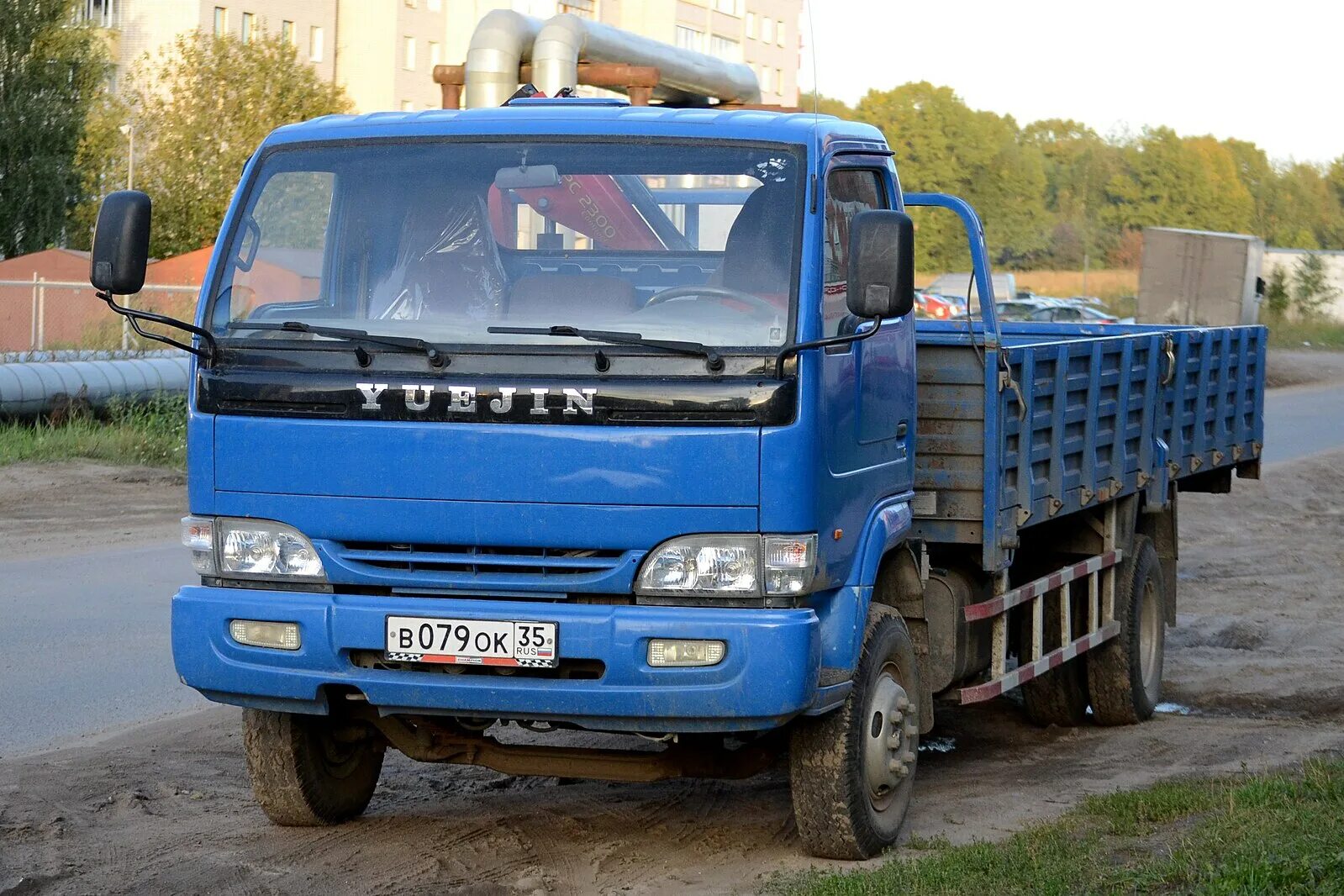 Yuejin 1041. Юджин 1041 фото. Автомобиль юджин 1020 термобудка. Yuejin 1041. Yuejin 1080.