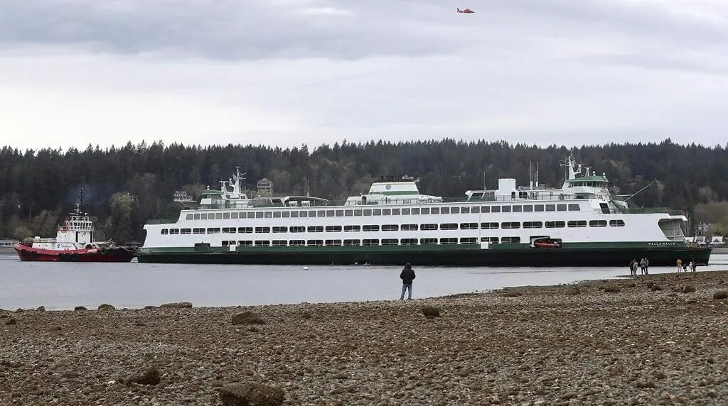 Ship run. Паром. Сиэтл паромы. Passenger Ferry. Ever foreward Run aground.