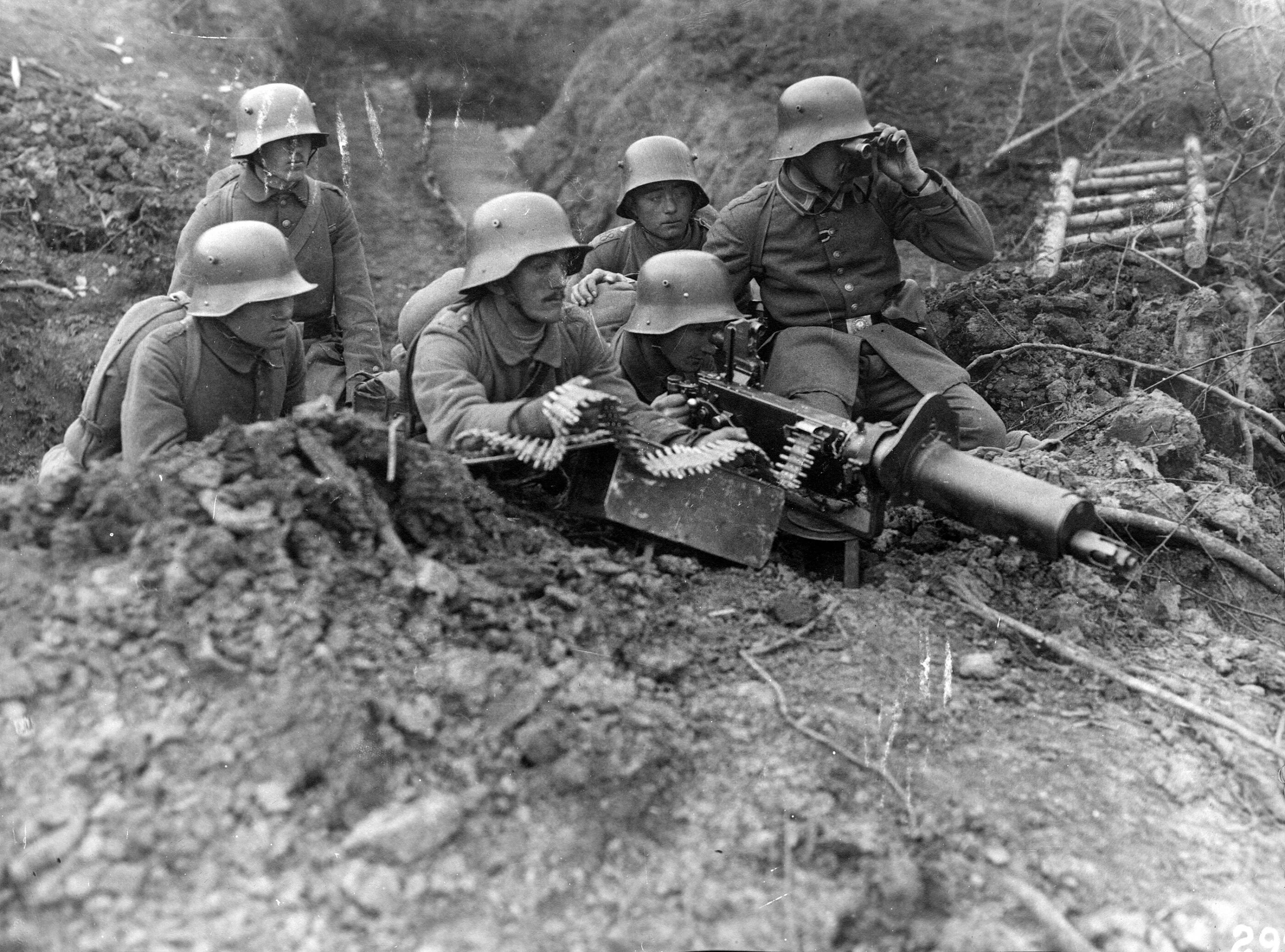 Германский блок в первой мировой войне. Верденская операция 1916. Верденская мясорубка французская пехота.