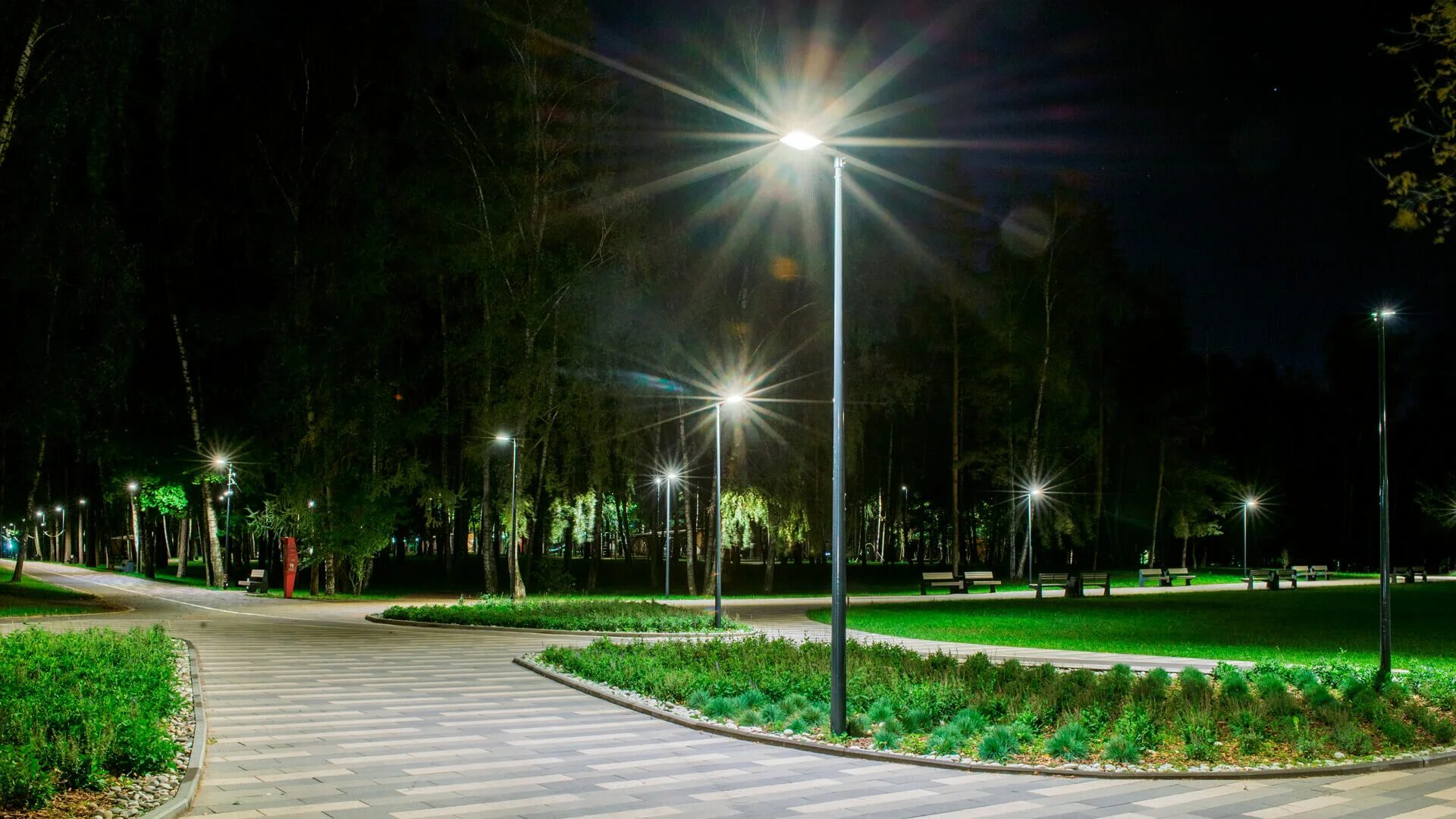 Аллея кск. Ночной парк БЕЛОКАН. Освещение парков. Освещение сквера. Освещение в парках и скверах.