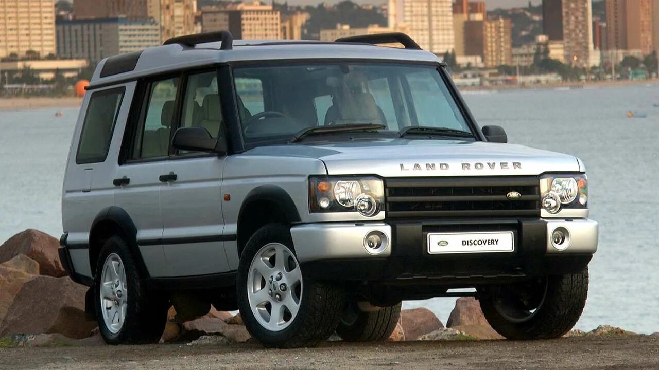 Купить ленд ровер 2 дизель. Ленд Ровер Дискавери 2. Land Rover Discovery 2 2003. Ленд Ровер Дискавери 2003. Лэндровер Дискавери 2 2003.